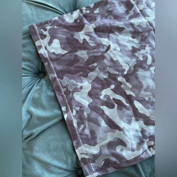 Incognito Camo Dress Size L - Picture 9 of 9